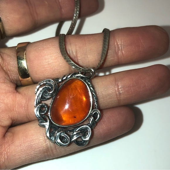 Vtg Sterling Amber Stone Ornate Pendant w Long Chain 23” & 1.5” Pendant - Picture 6 of 10